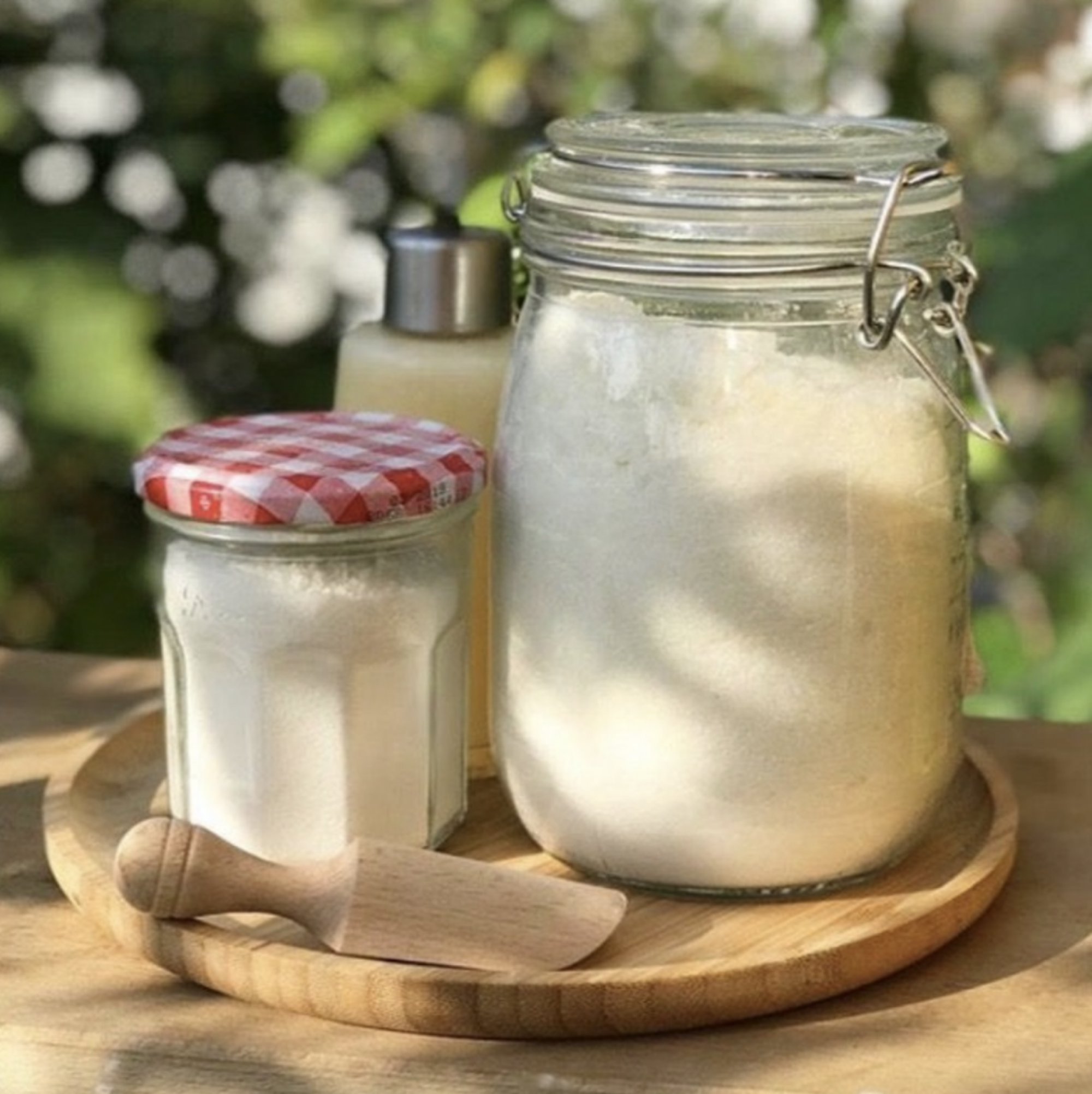Je fabrique mes produits ménagers (et je me protège en douceur) Je fabrique mes produits ménagers (et je me protège en douceur)