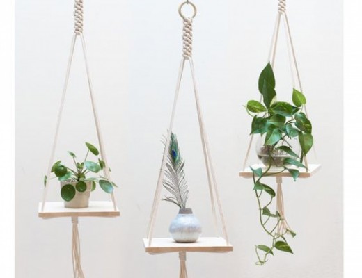 Etagère suspendue en macramé Etagère suspendue en macramé