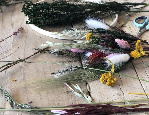 Création de couronne de fleurs séchées