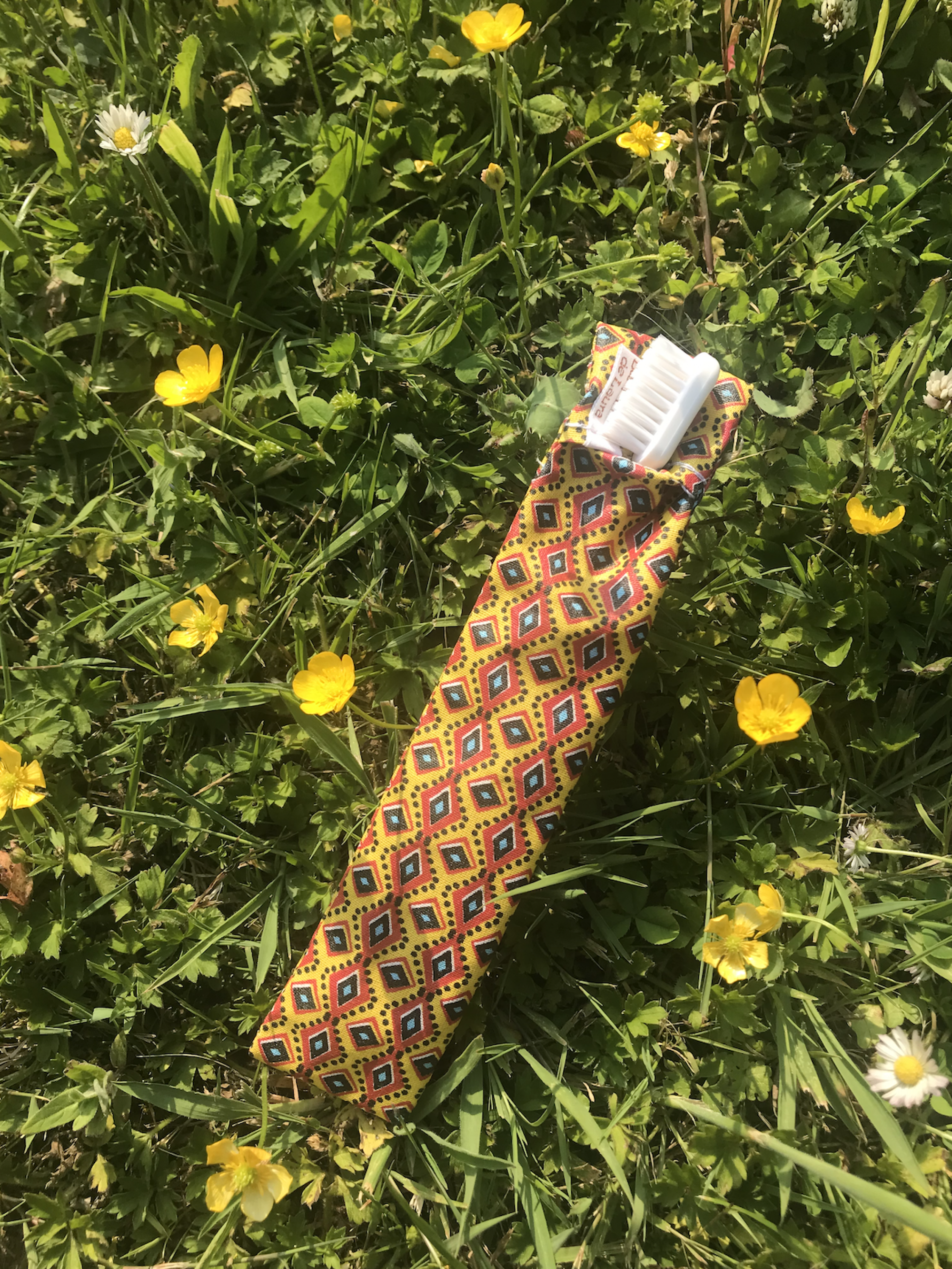 Pochette brosse à dent jaune Pochette brosse à dent jaune